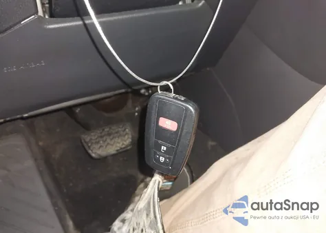 2019 Toyota Rav4 Xle from USA, damaged, VIN 2T3P1RFV7KC008826